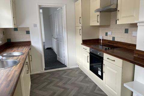 2 bedroom terraced house to rent, Ceylon St, Hull, HU9 5RE