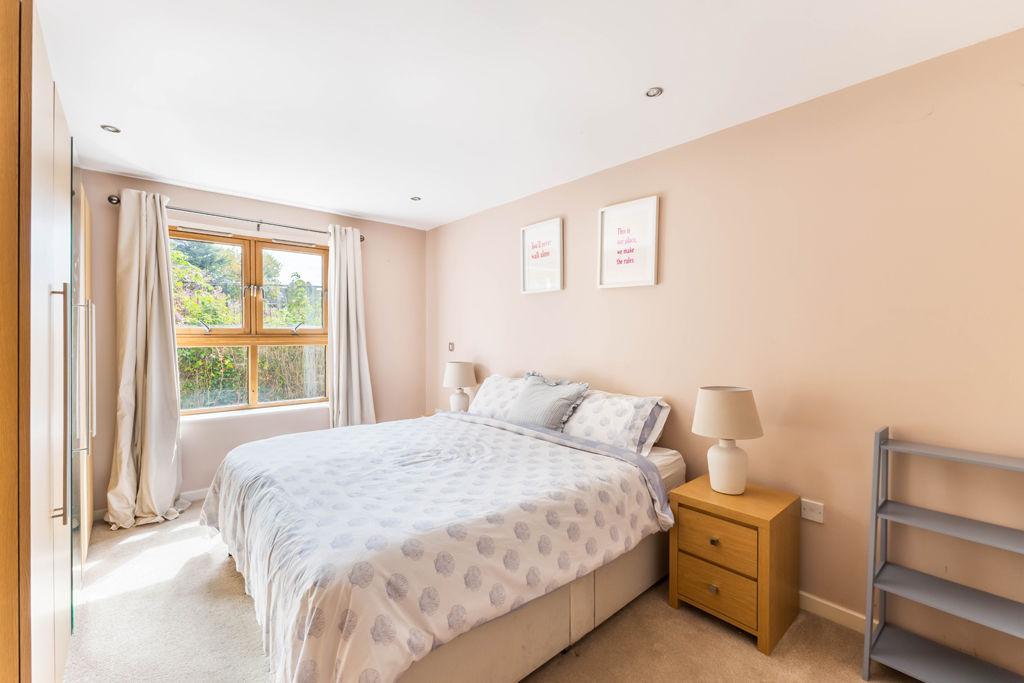 Apartment in Newcastle upon Tyne, Tyne and Wear - View 5
