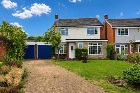 4 bedroom detached house for sale, Dove Close, Burntwood, Church Farm, WS7 9JL