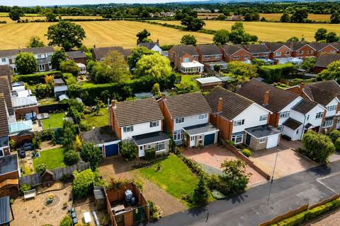 4 bedroom detached house for sale, Dove Close, Burntwood, Church Farm, WS7 9JL