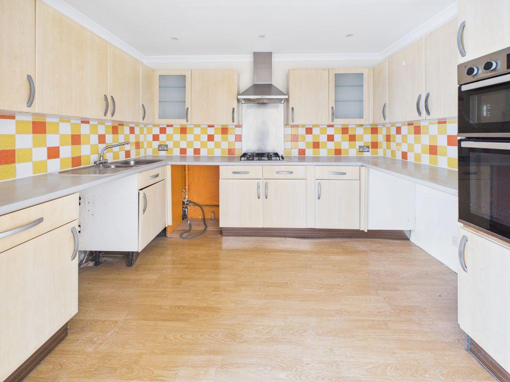 House in Coulsdon - View 4