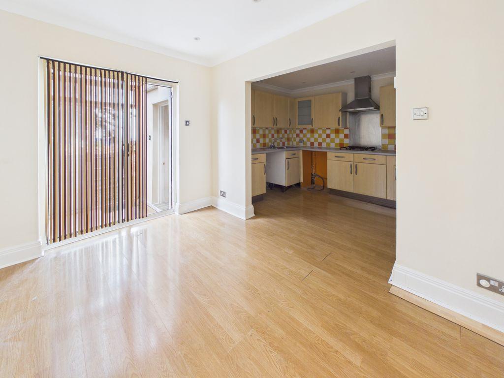 House in Coulsdon - View 5