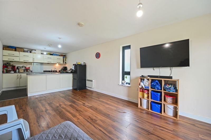 Apartment in Harrow - View 3