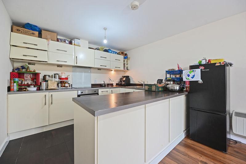 Apartment in Harrow - More