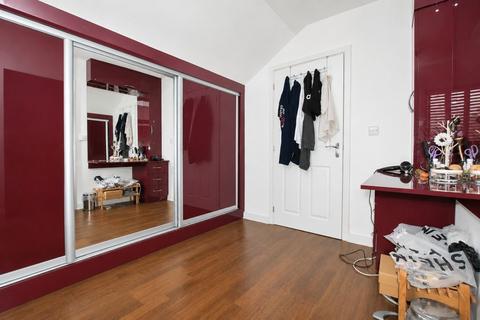 undefined, Avedon Close, Harrow
