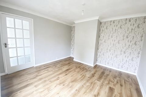 4 bedroom semi-detached house to rent, Hoylake Road, Middlesbrough TS4