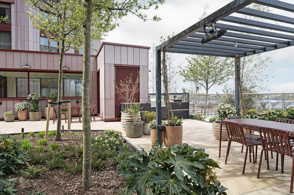 Apartment in Walthamstow - More
