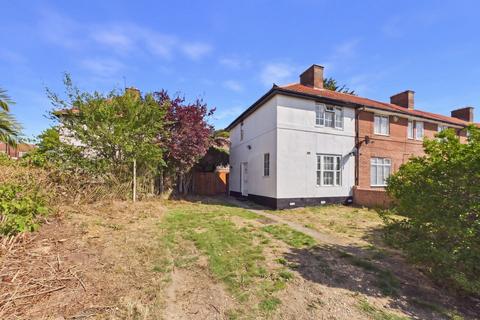2 bedroom end of terrace house for sale, Keedonwood Road, Bromley BR1