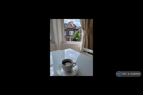 1 bedroom in a flat share to rent, Westbourne Gardens, Folkestone, CT20