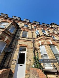 1 bedroom in a flat share to rent, Westbourne Gardens, Folkestone, CT20