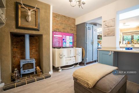 3 bedroom terraced house to rent, Valentia Road, Headington, Oxford, OX3