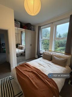 2 bedroom flat to rent, Ivydene House, Stockport, SK4