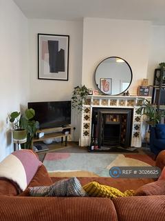 2 bedroom flat to rent, Ivydene House, Stockport, SK4