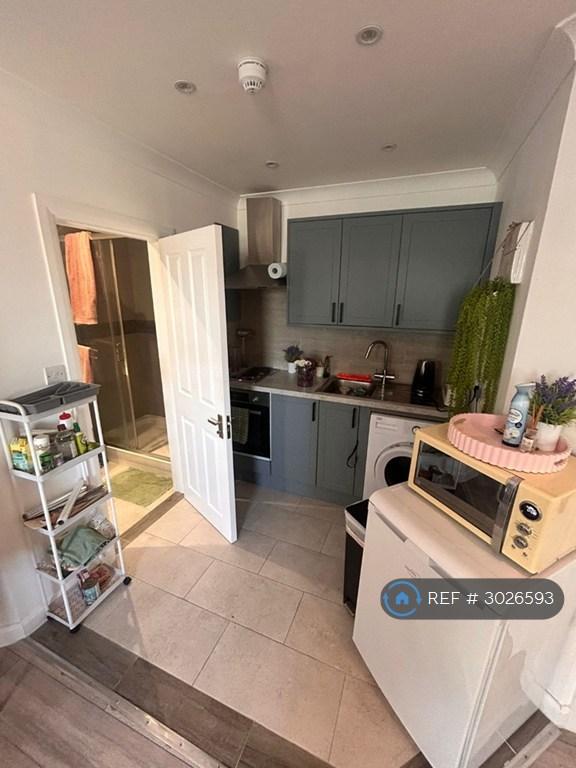 Apartment in Brighton, Brunswick - View 2