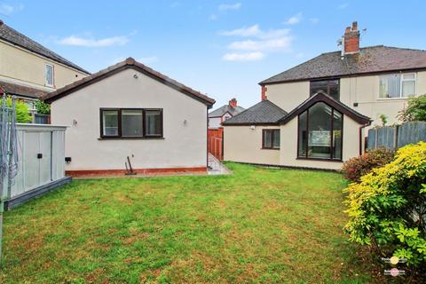 4 bedroom semi-detached house for sale, Loring Road, Newcastle ST5