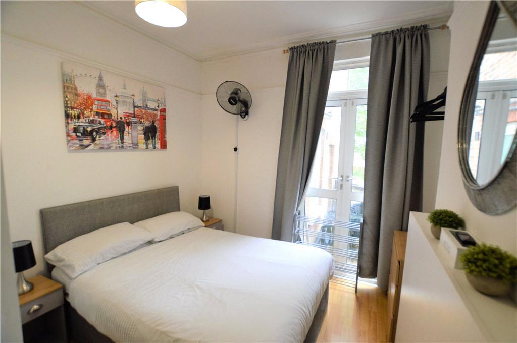 Apartment in London - View 2