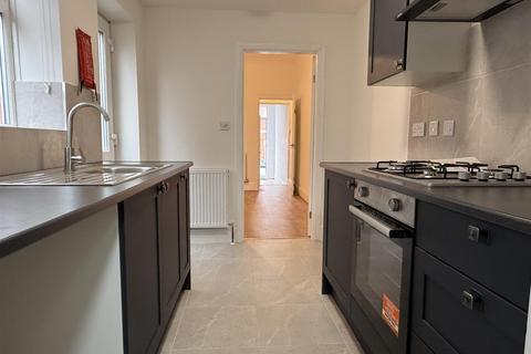 3 bedroom terraced house to rent, Terry Road, Stoke, Coventry