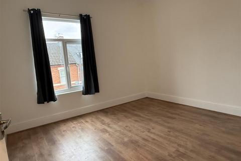 3 bedroom terraced house to rent, Terry Road, Stoke, Coventry