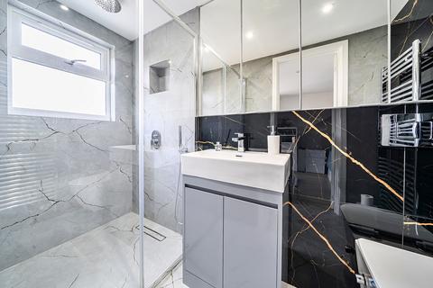 5 bedroom end of terrace house for sale, Kenilworth Avenue, Harrow