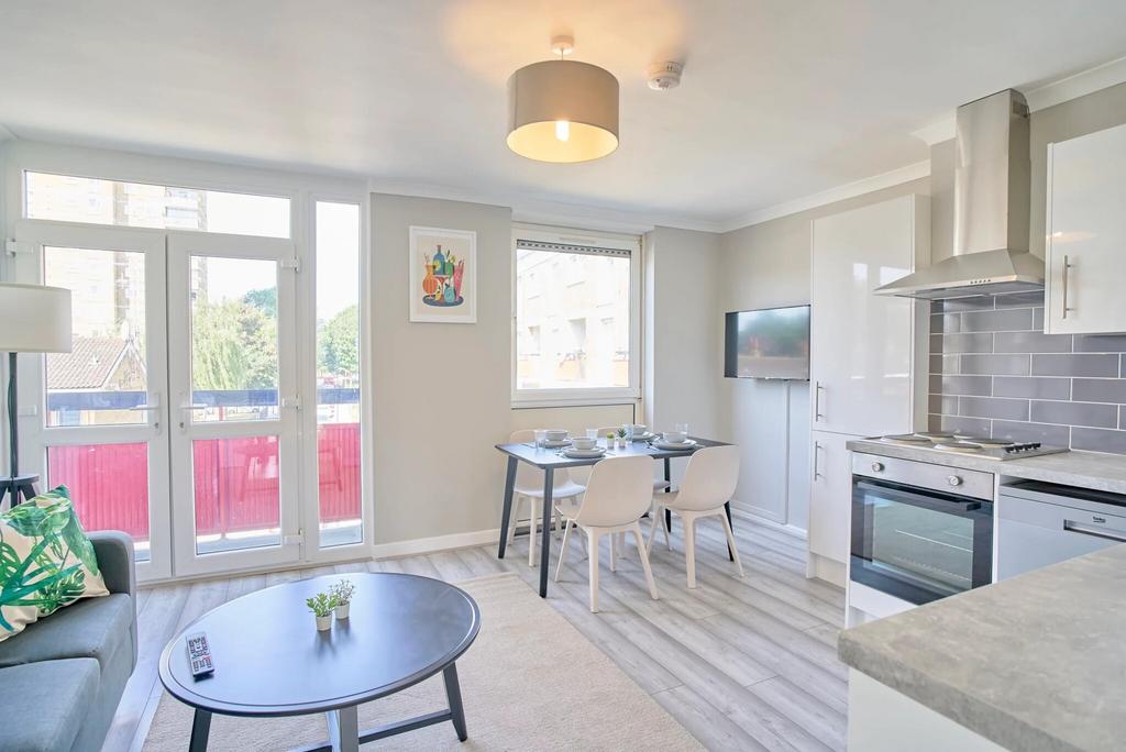 Apartment in London - View 3