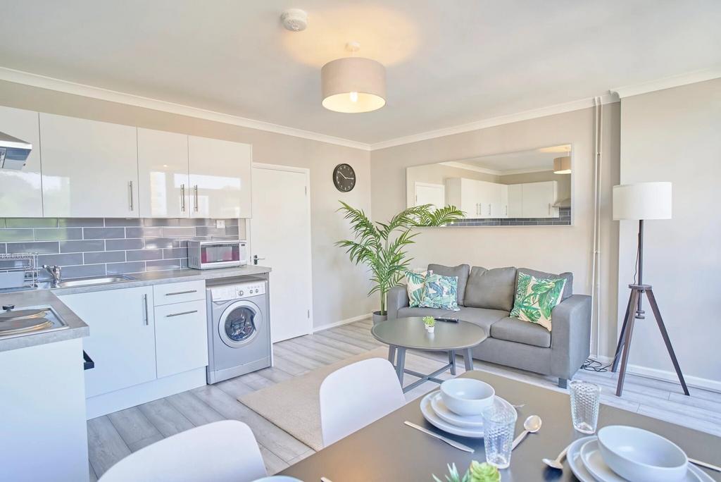 Apartment in London - More