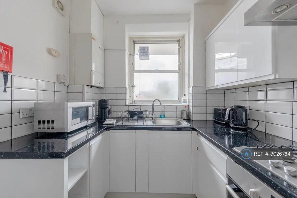 Apartment in London - More