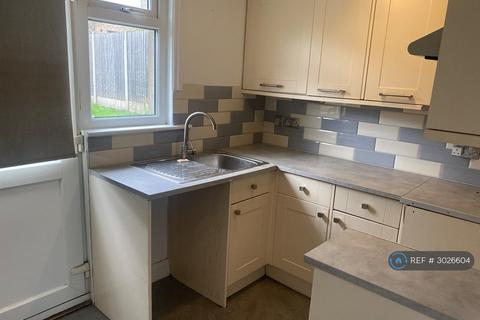3 bedroom detached house to rent, Fairview Drive, Chigwell, IG7