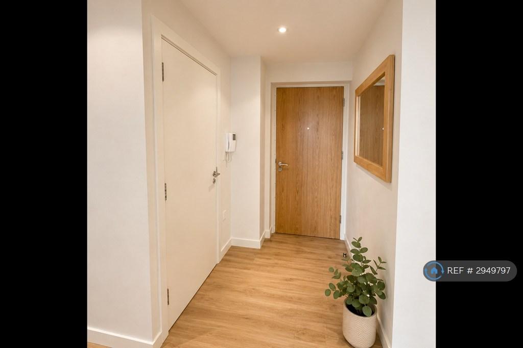 Apartment in London - More