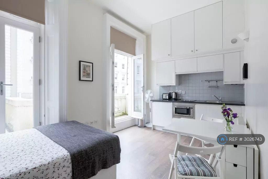 Apartment in London, City of Westminster - View 2