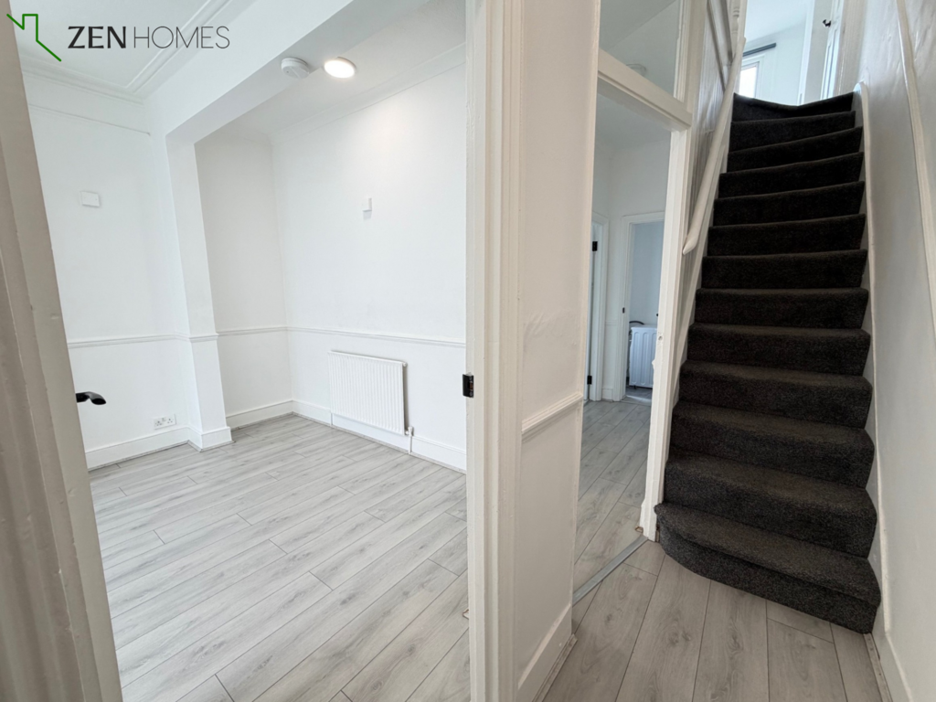 House in London - View 4