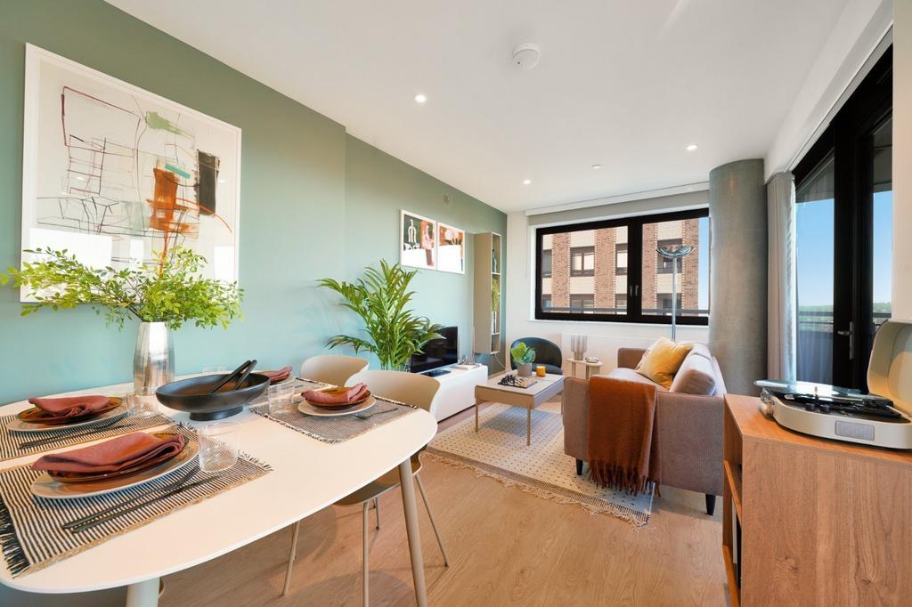 Apartment in Middlesex - View 2