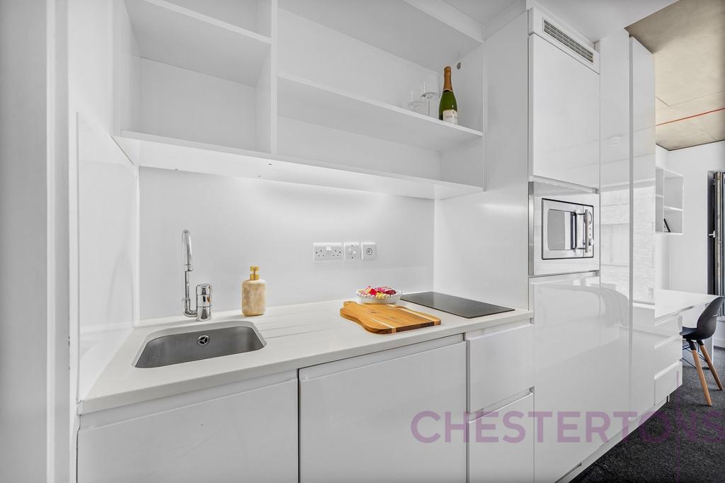 House in London - View 2