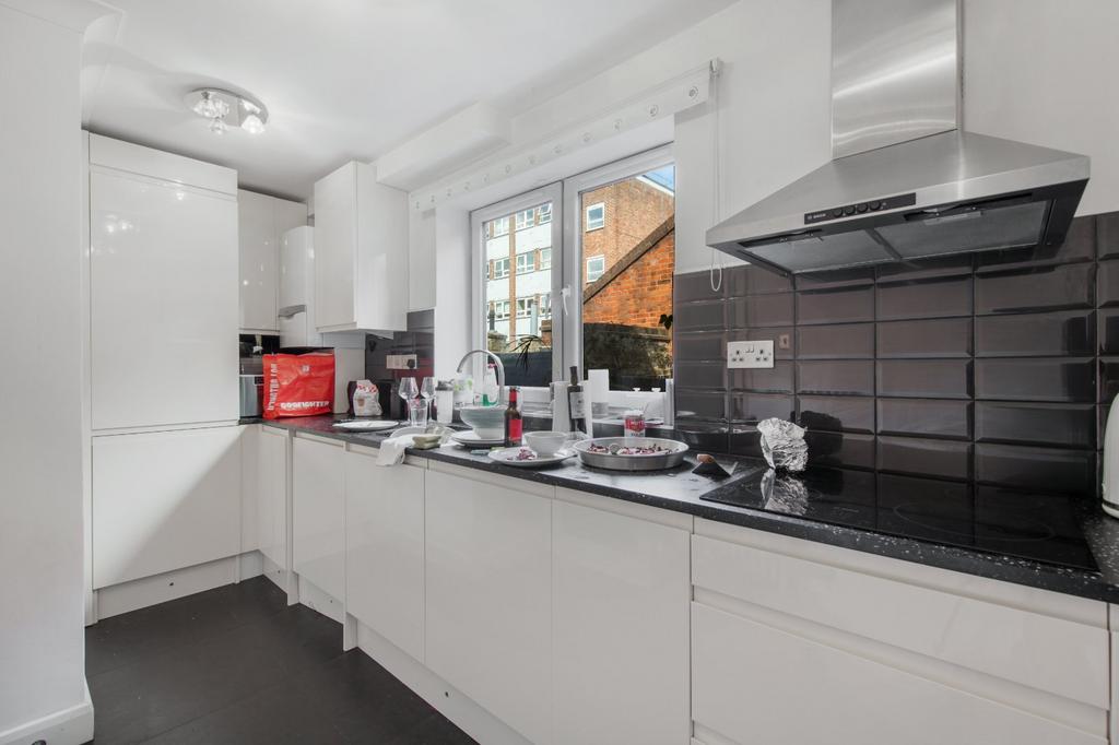 Apartment in London - View 2