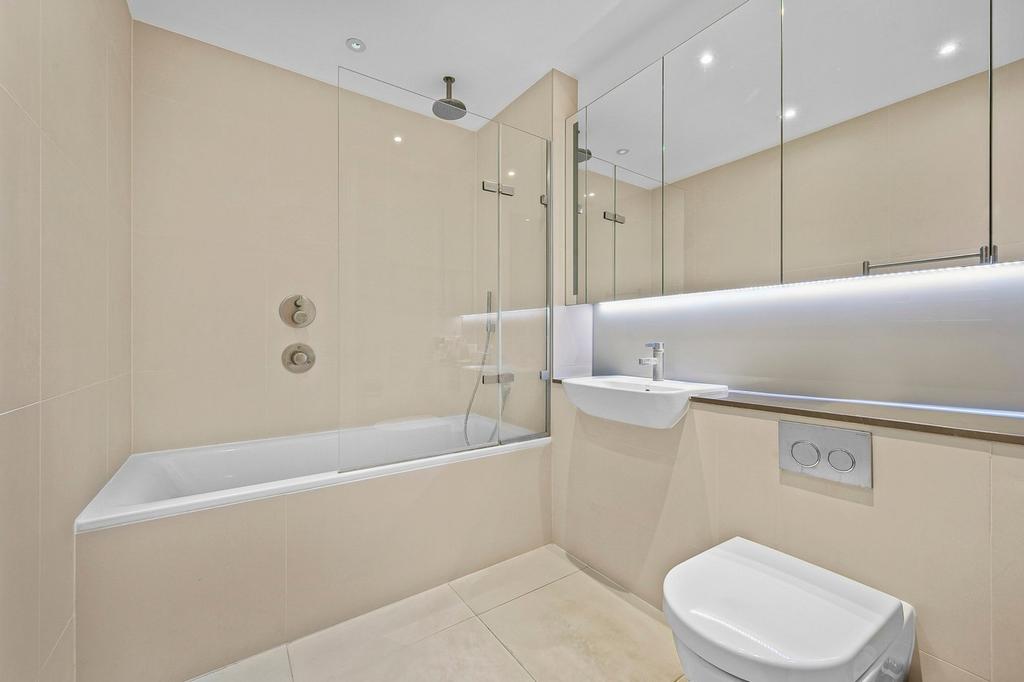 Apartment in London - More
