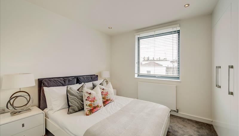 Apartment in London - View 5