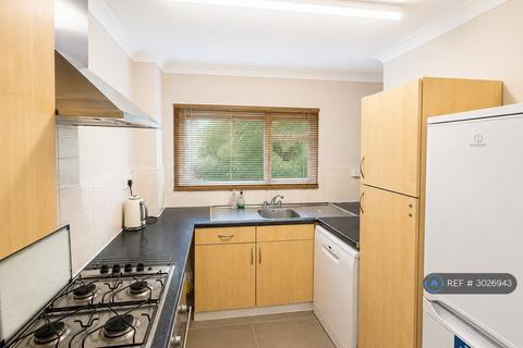 undefined, The Avenue, Worcester Pak, KT4