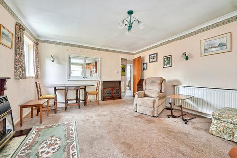 2 bedroom detached bungalow for sale, Butler Close, Saffron Walden