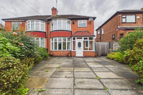 3 bedroom semi-detached house for sale, Hawthorn Road, Manchester