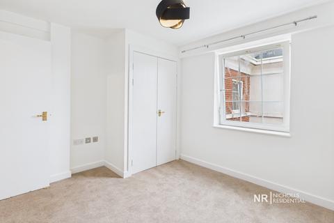 1 bedroom flat to rent, Epsom KT19