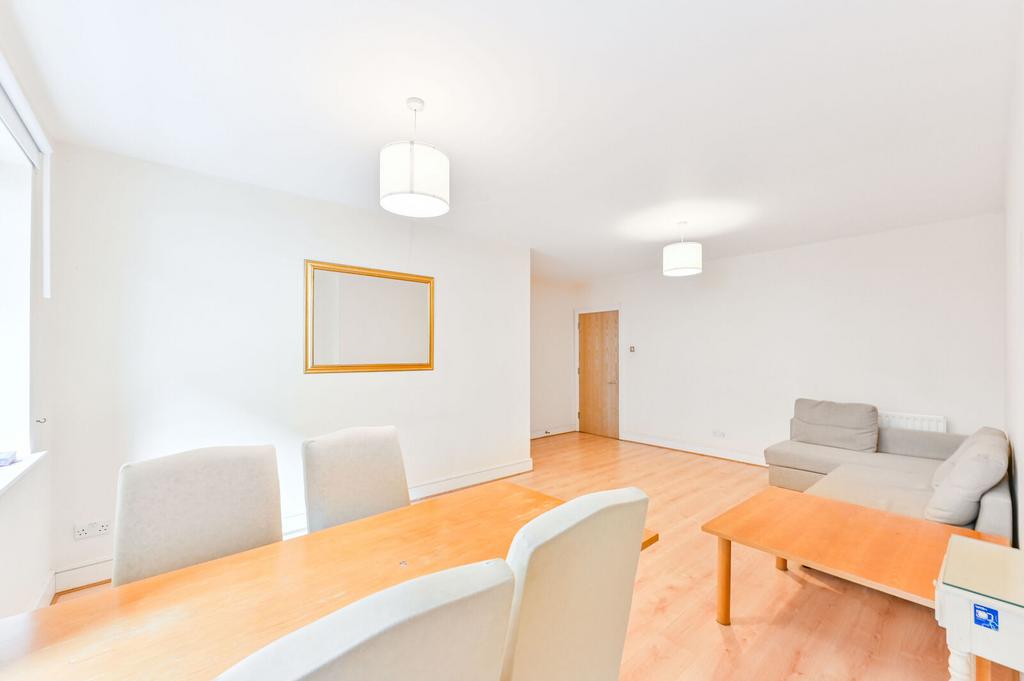 Apartment in London - More