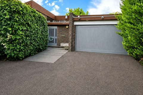 Beech Hill Avenue, Hadley Wood, EN4