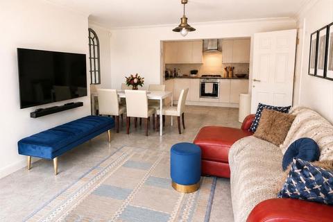 3 bedroom maisonette for sale, Wellington Gardens, Charlton