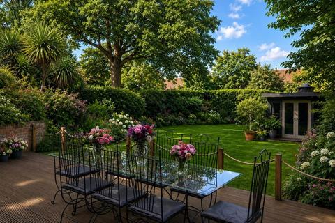 3 bedroom maisonette for sale, Wellington Gardens, Charlton