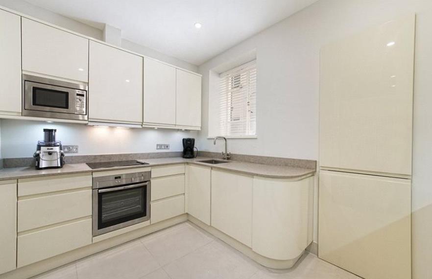 Apartment in London - View 3