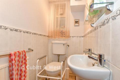 4 bedroom detached house for sale, Herons Close, Billingshurst RH14