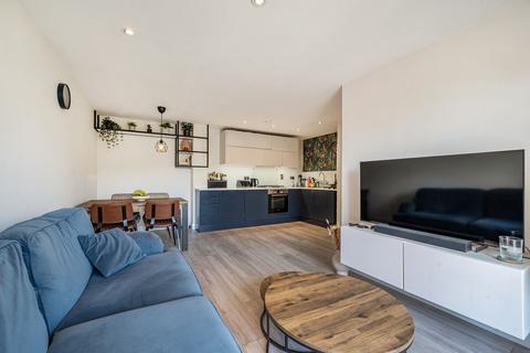 2 bedroom flat for sale, Pancras Way, John Bell Tower West, E3