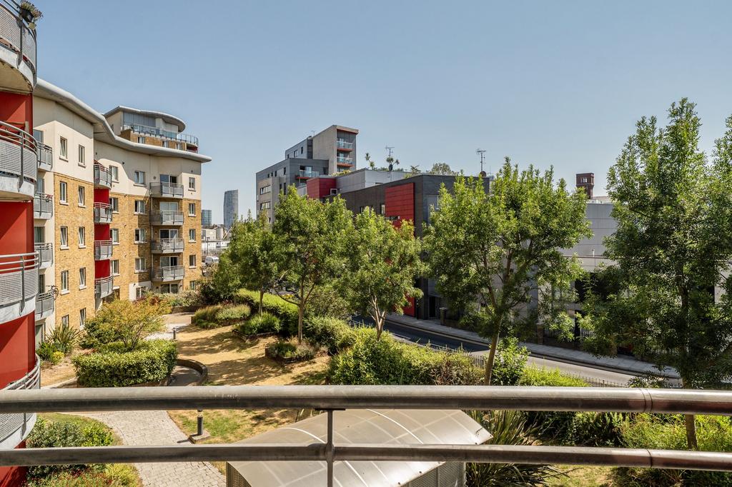 Apartment in London - View 5