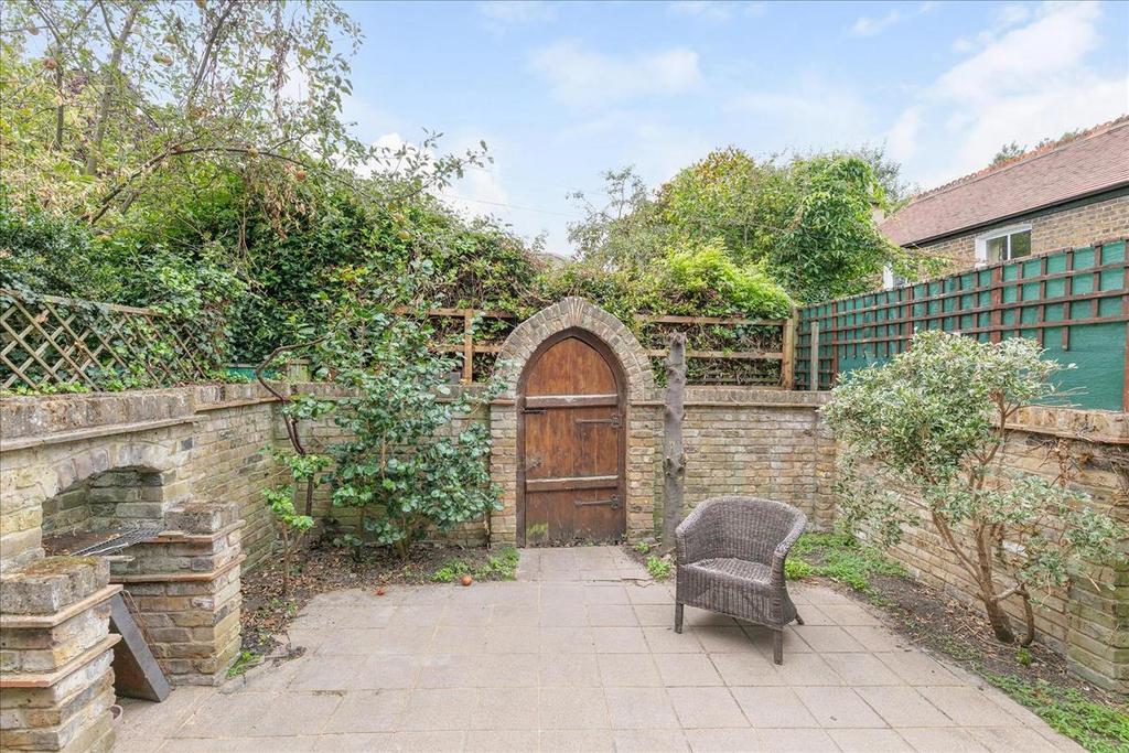 House in London - View 4