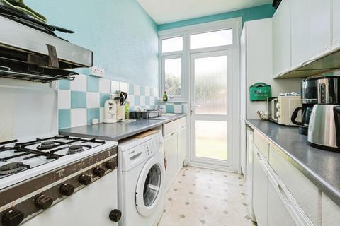 3 bedroom terraced house for sale, Winstead Gardens, Dagenham, Essex, RM10