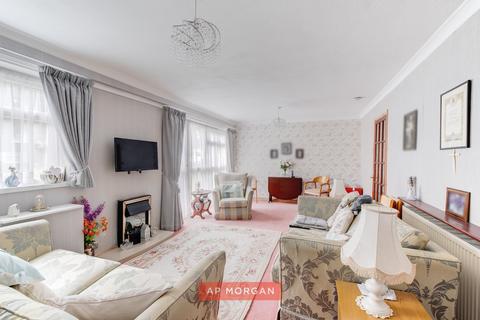 2 bedroom apartment for sale, Bantry Close, West Midlands B26